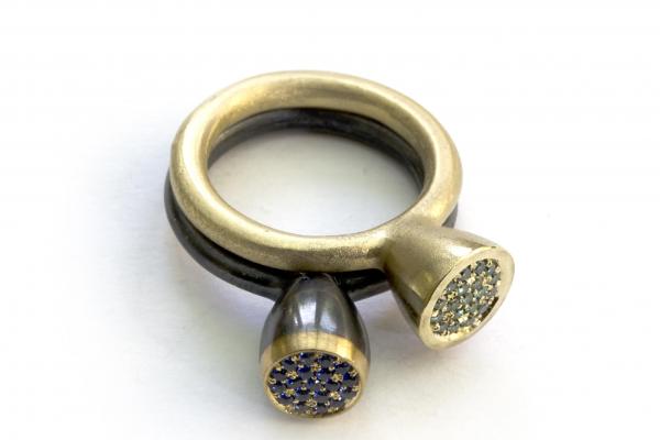 Sieders & van Doorn: Pion ringen  goud, saffier, groene diamant